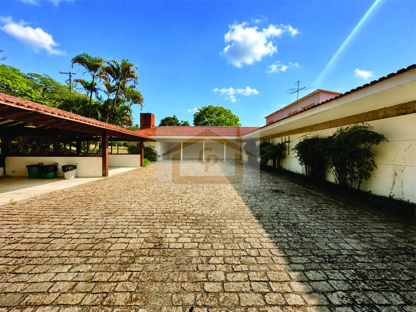 R&uacute;stica, avarandada, Mista alvenaria e madeira de lei, 3 dorms/1ste, gourmet, lareira! Avenida São Camilo Jandira - 