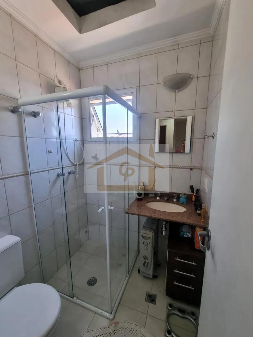 Casa com 3 Quartos, Quintal e 3 Vagas Rua Gonzaga Cotia - 