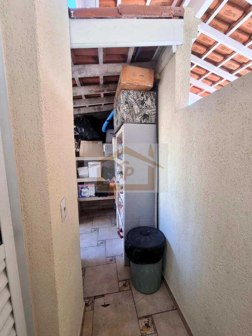 Casa com 3 Quartos, Quintal e 3 Vagas Rua Gonzaga Cotia - 