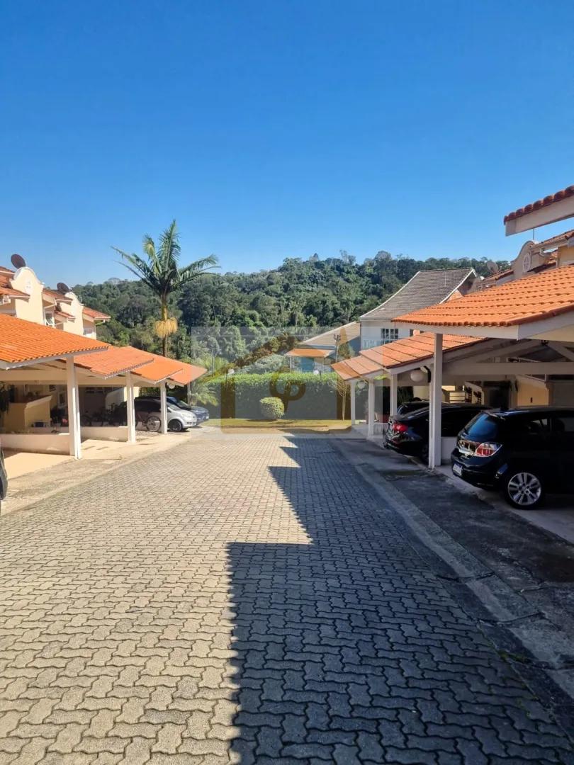 Casa com 3 Quartos, Quintal e 3 Vagas Rua Gonzaga Cotia - 