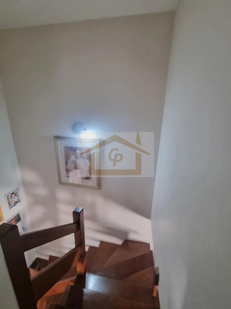 Casa com 3 Quartos, Quintal e 3 Vagas Rua Gonzaga Cotia - 