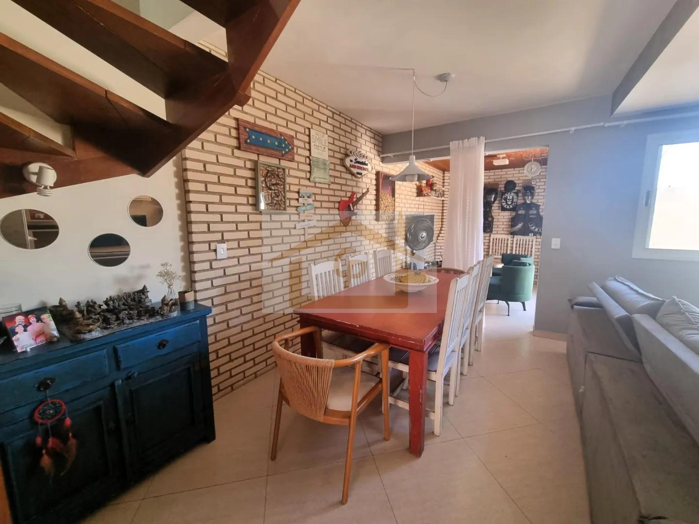 Casa com 3 Quartos, Quintal e 3 Vagas Rua Gonzaga Cotia - 