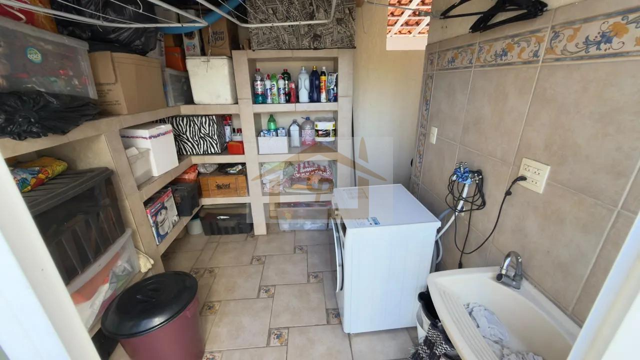 Casa com 3 Quartos, Quintal e 3 Vagas Rua Gonzaga Cotia - 