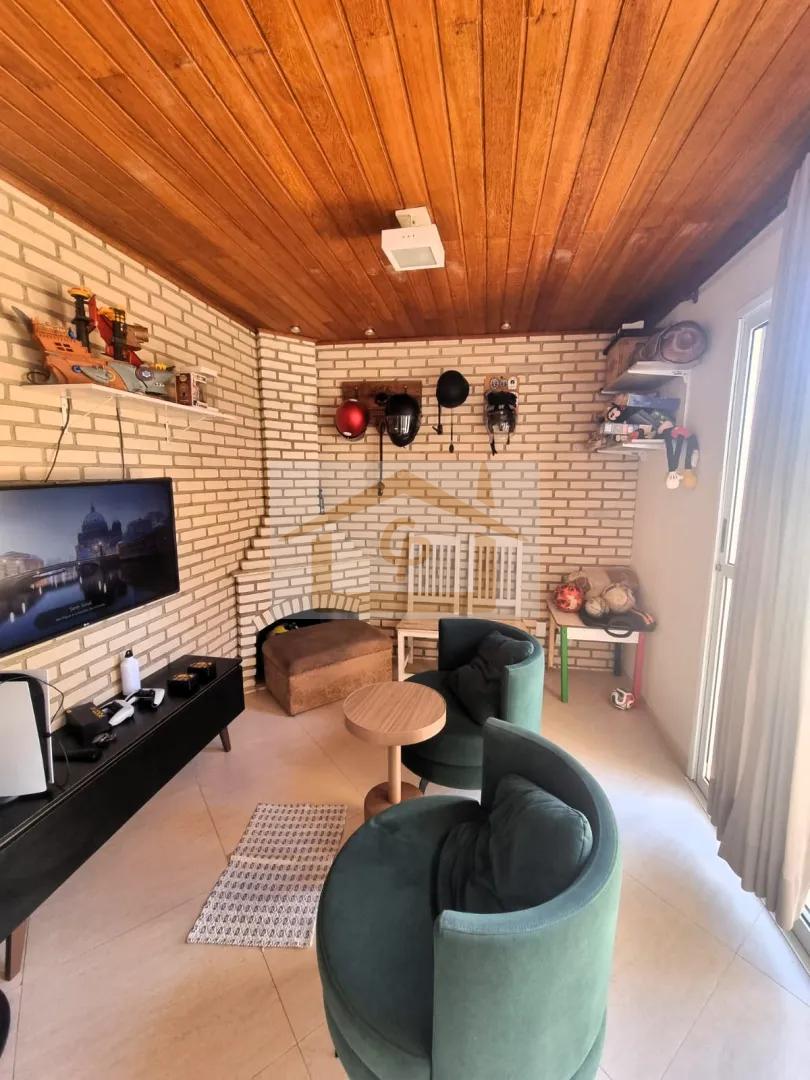 Casa com 3 Quartos, Quintal e 3 Vagas Rua Gonzaga Cotia - 