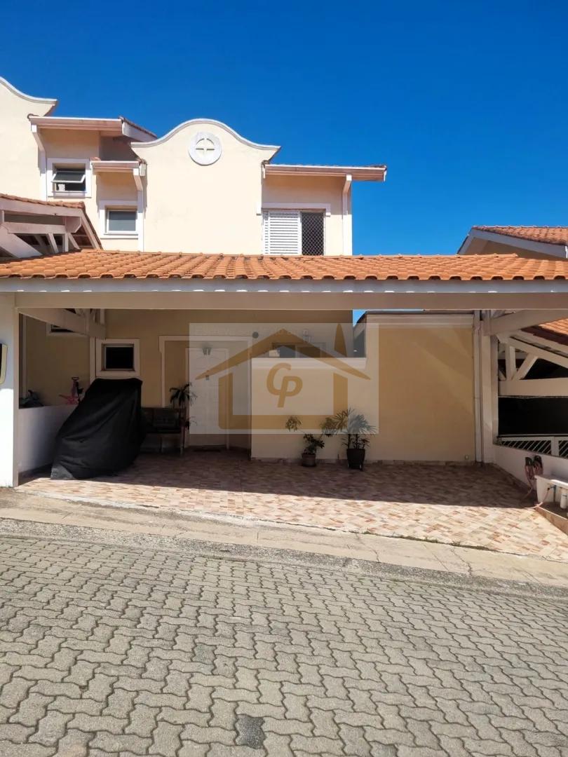 Casa com 3 Quartos, Quintal e 3 Vagas Rua Gonzaga Cotia - 