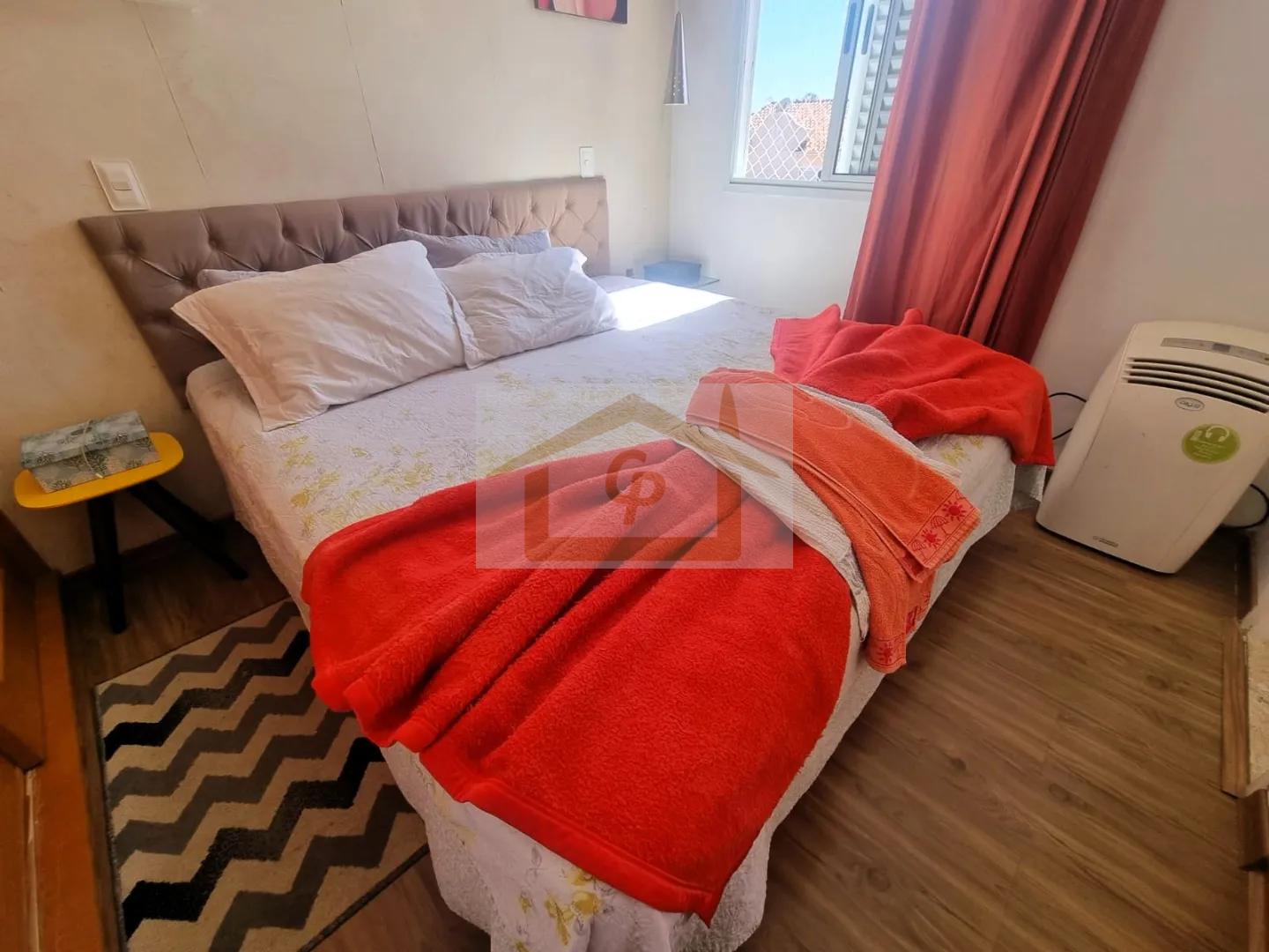 Casa com 3 Quartos, Quintal e 3 Vagas Rua Gonzaga Cotia - 