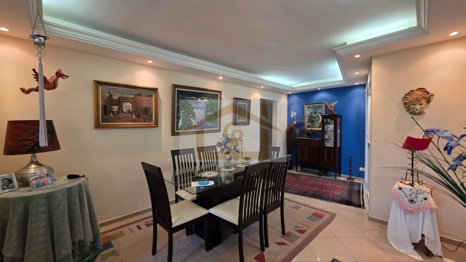 CASA T&Eacute;RREA EM CONDOM&Iacute;NIO FECHADO!!! 3 Su&iacute;tes, 6 vagas *piscina  Cotia - 