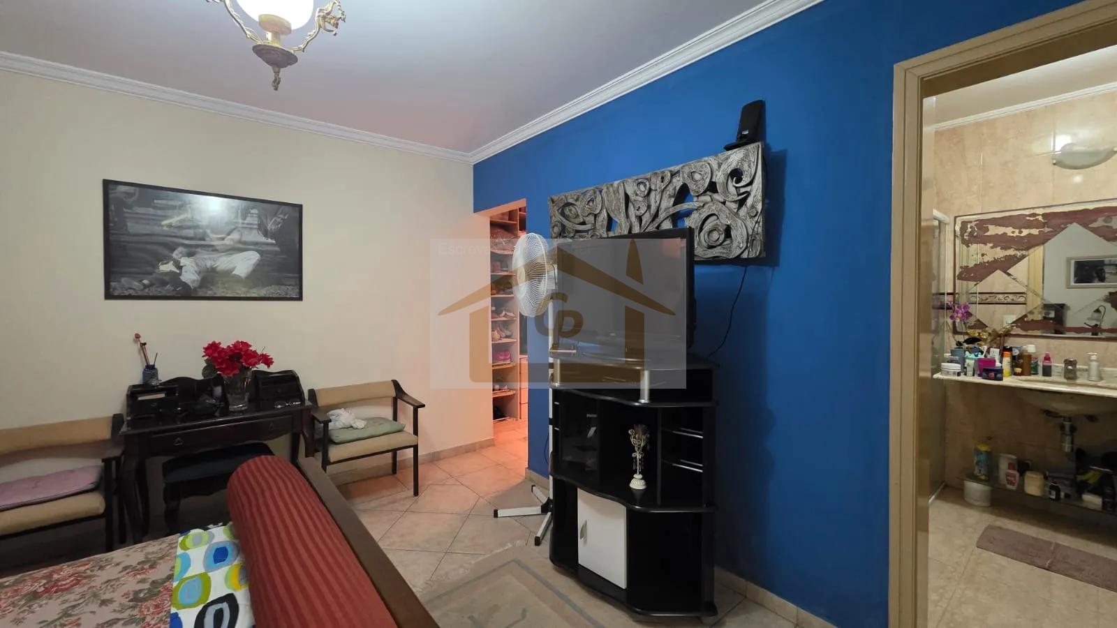 CASA T&Eacute;RREA EM CONDOM&Iacute;NIO FECHADO!!! 3 Su&iacute;tes, 6 vagas *piscina  Cotia - 
