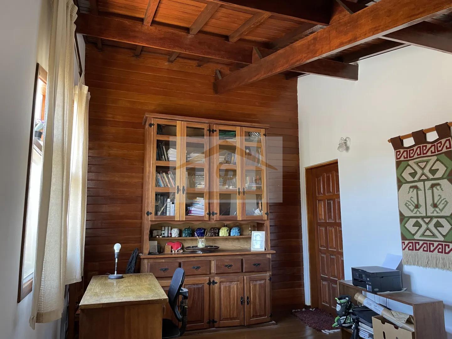 Casa em Condom&iacute;nio, 3 quartos (1 su&iacute;te) 4 vagas Avenida Benedito Isac Píres Cotia - 