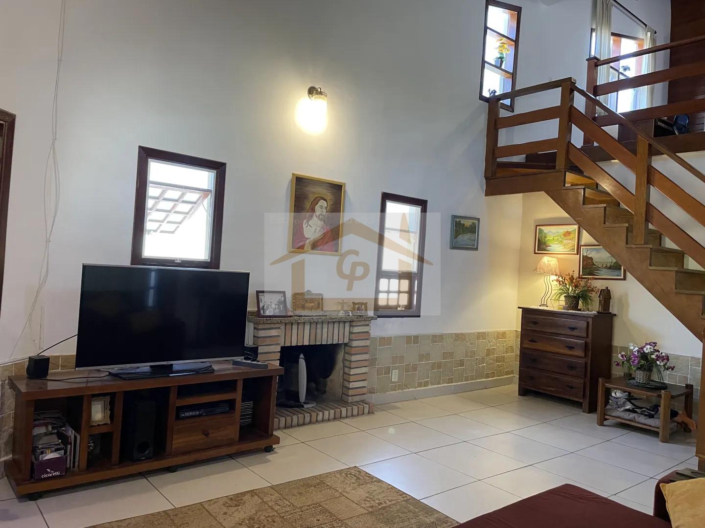 Casa em Condom&iacute;nio, 3 quartos (1 su&iacute;te) 4 vagas Avenida Benedito Isac Píres Cotia - 