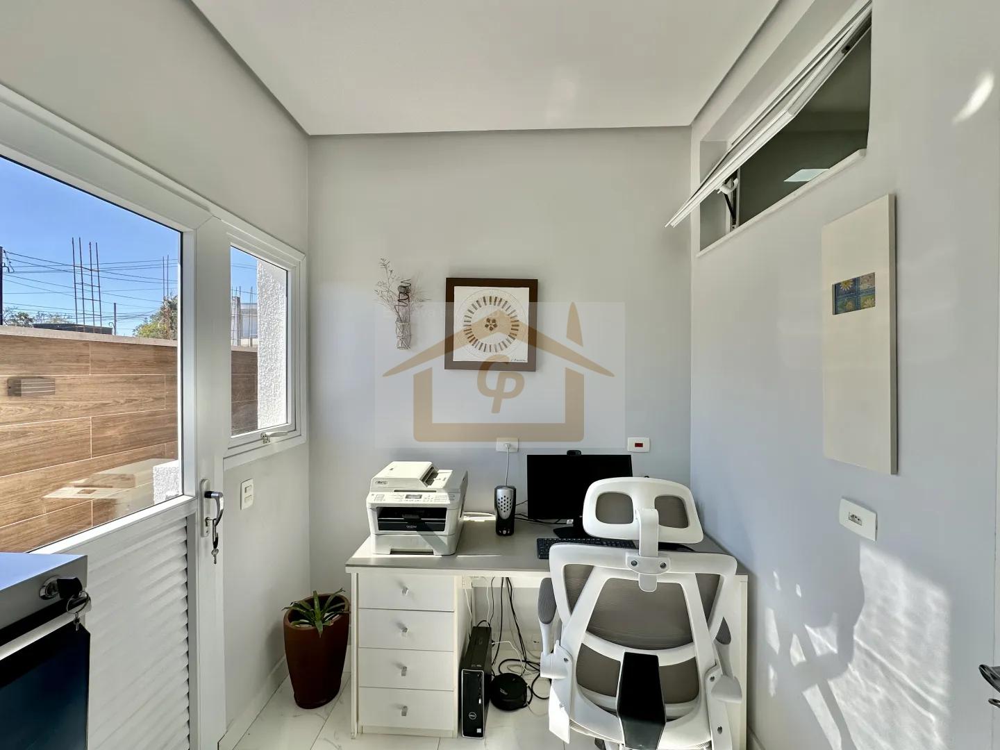 3 su&iacute;tes, moderna, piscina, gourmet, lareira, escrit&oacute;rio e uma vista encantadora!  Carapicuíba - 