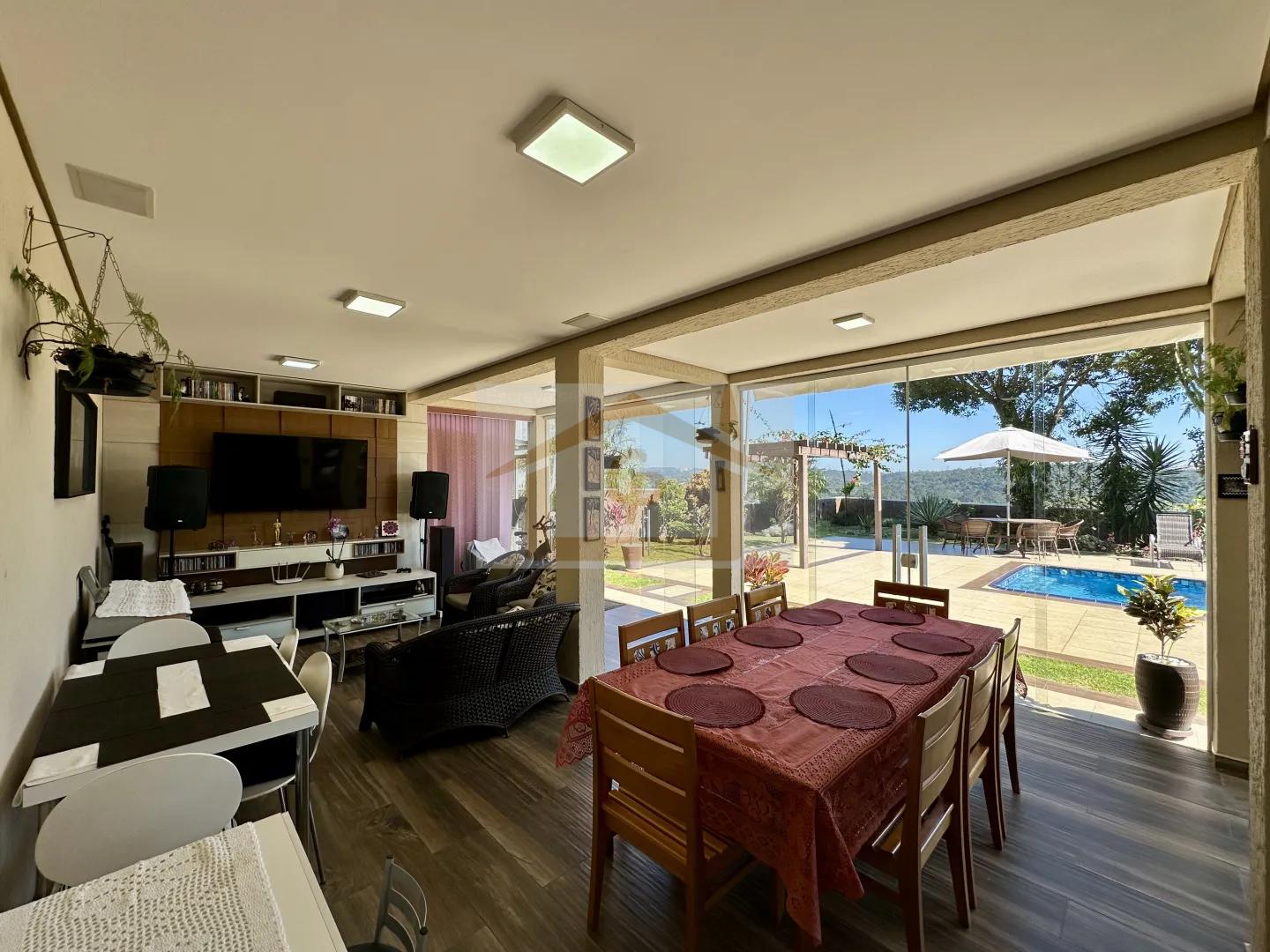 3 su&iacute;tes, moderna, piscina, gourmet, lareira, escrit&oacute;rio e uma vista encantadora!  Carapicuíba - 