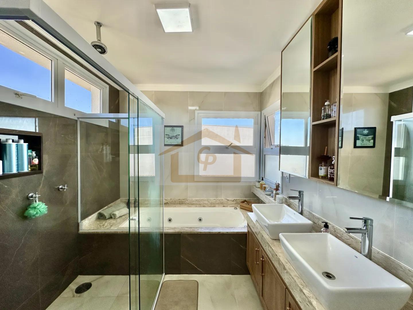3 su&iacute;tes, moderna, piscina, gourmet, lareira, escrit&oacute;rio e uma vista encantadora!  Carapicuíba - 