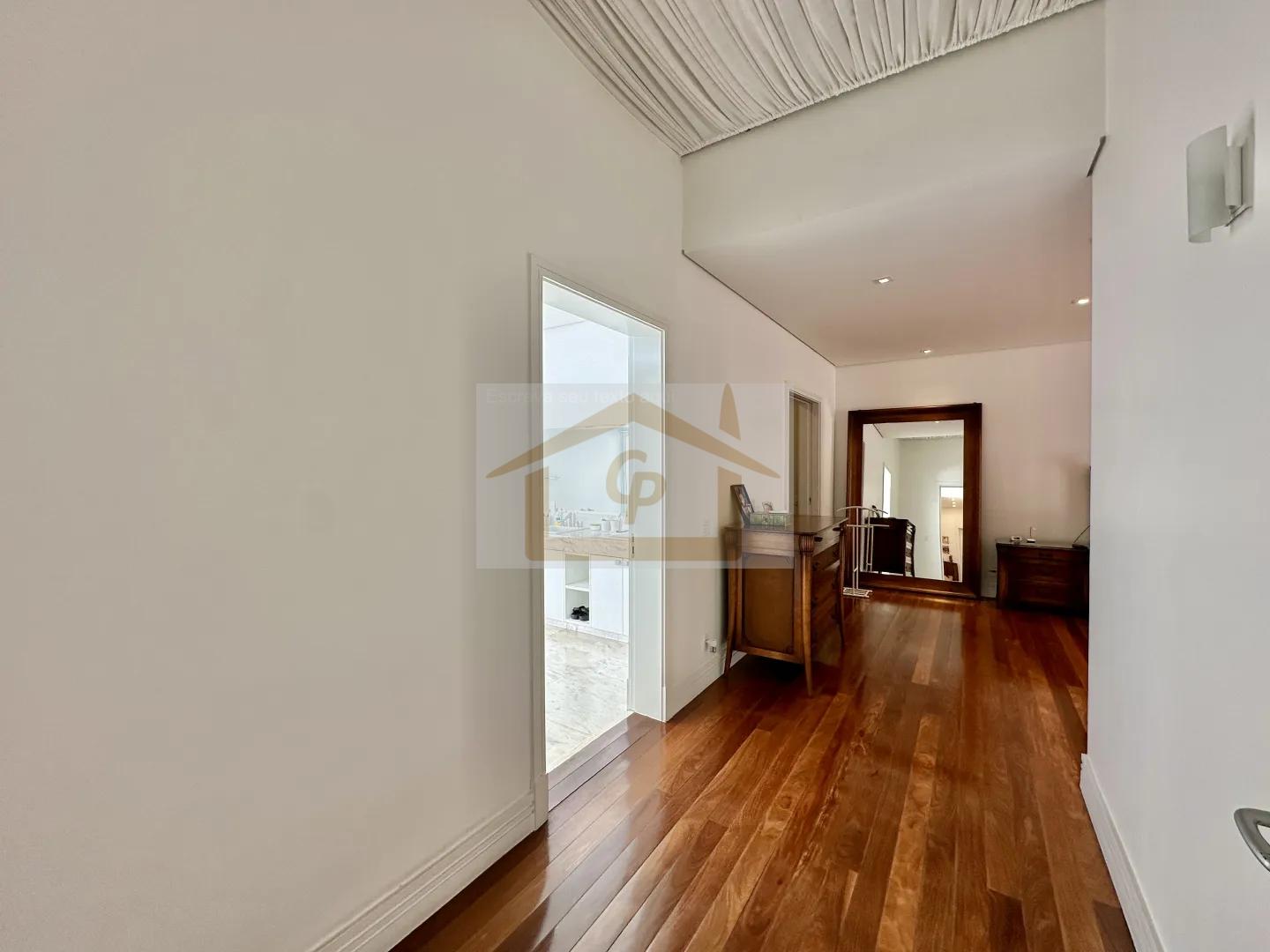 4su&iacute;tes Linda casa T&Eacute;RREA, vista 180&deg;. Piscina, gourmet, 3 lareiras, 10 vagas cobertas Rua das Granjas Cotia - 