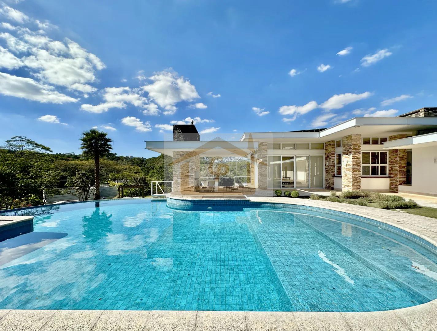 4su&iacute;tes Linda casa T&Eacute;RREA, vista 180&deg;. Piscina, gourmet, 3 lareiras, 10 vagas cobertas Rua das Granjas Cotia - 