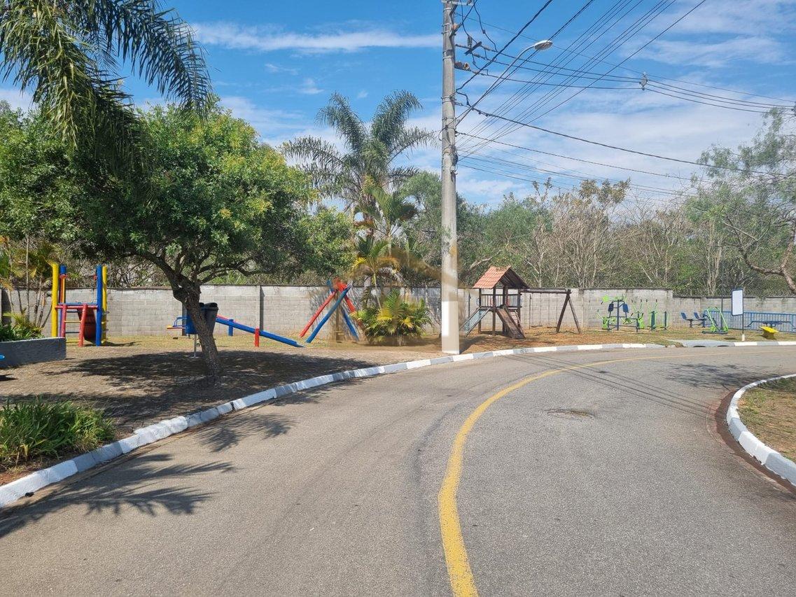 Encante a família, 3 quartos (1 suíte, espaço para o closet), 4 vagas Estrada da Mineração Ouro Branco Vargem Grande Paulista - 