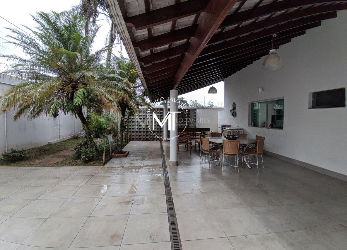 Casa a Venda - 3 Suítes - Zona Sul - Uberlândia - 