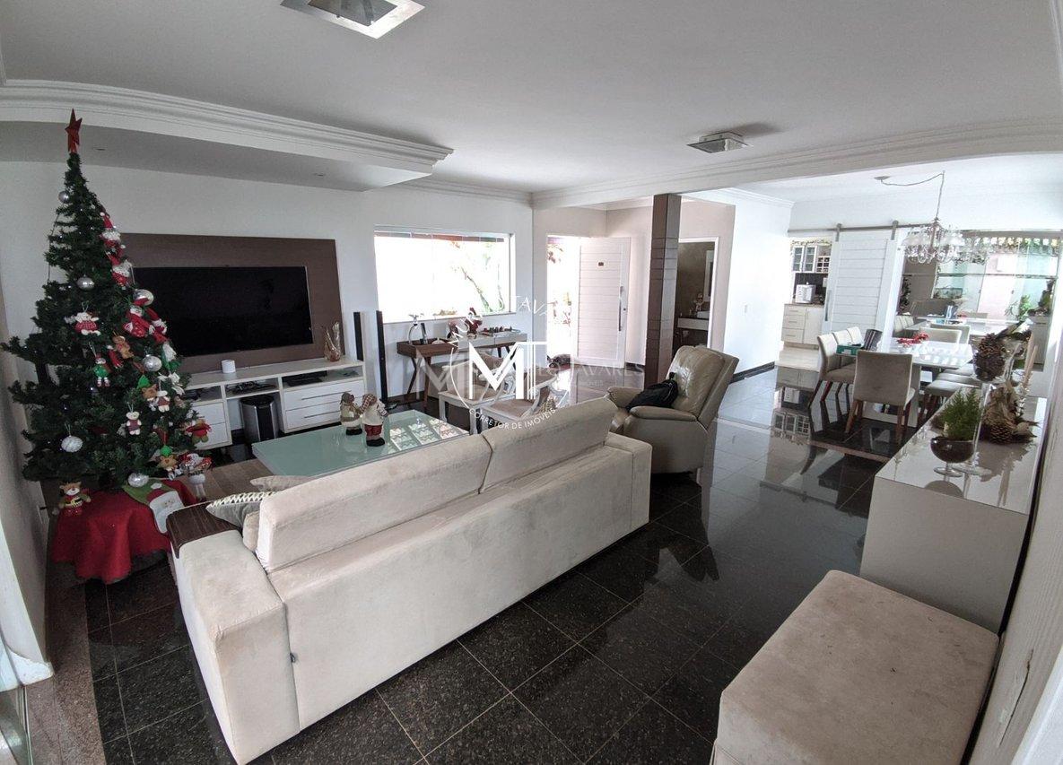 Casa a Venda - 3 Suítes - Zona Sul - Uberlândia - 