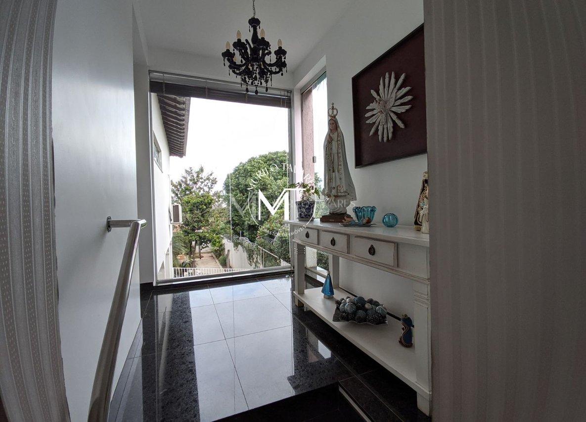Casa a Venda - 3 Suítes - Zona Sul - Uberlândia - 