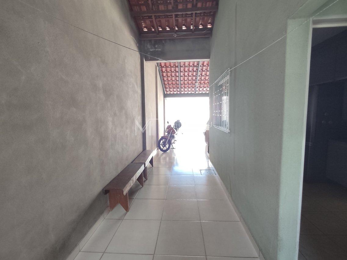 Casa - 2 Quartos - Uberlândia - 