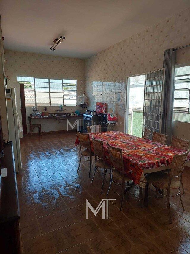 Casa com 3 Quartos no Lídice - Uberlândia - 