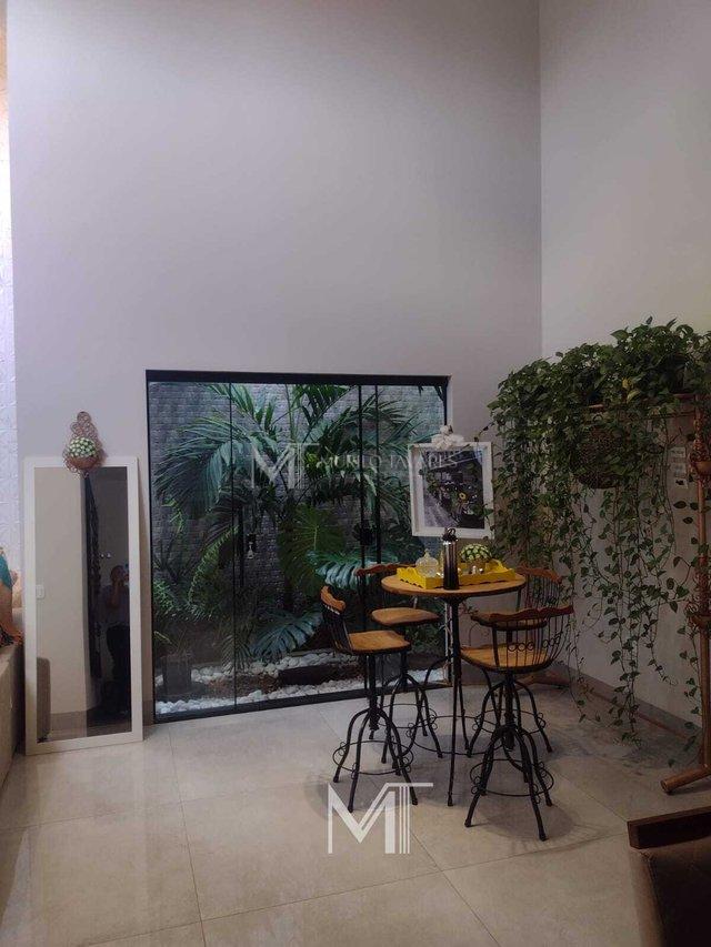 Casa com 3 quartos e 1 Suíte - Uberlândia - 