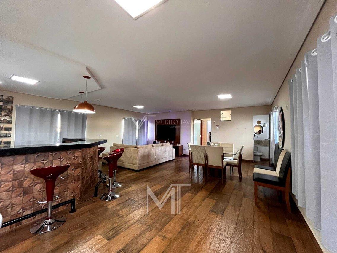 Casa Sobrado no Chácaras Tubalina - Uberlândia - 