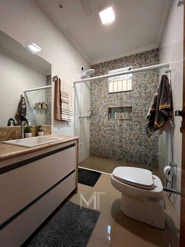 Casa Sobrado no Chácaras Tubalina - Uberlândia - 