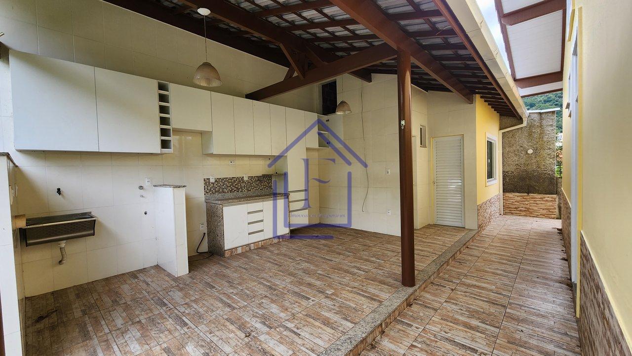 Excelente Casa em Condomínio em Vargem Grande/Teresópolis - Teresópolis - 