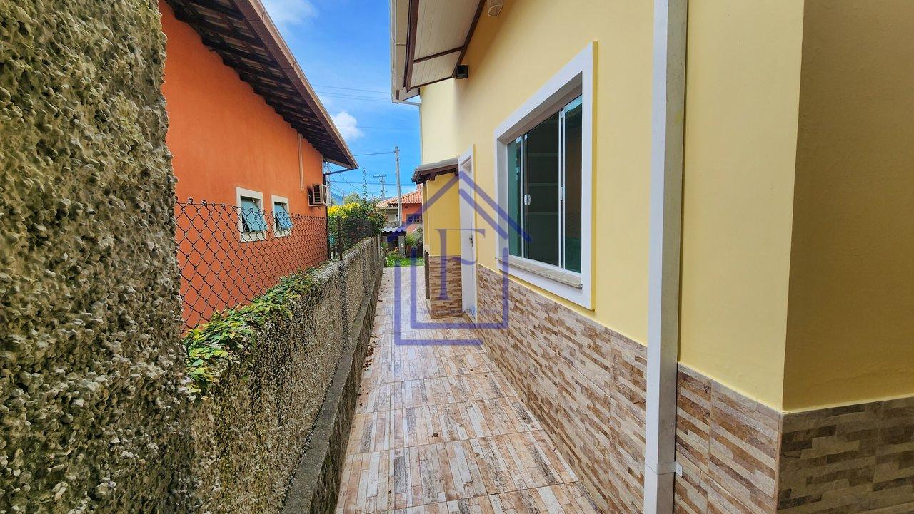 Excelente Casa em Condomínio em Vargem Grande/Teresópolis - Teresópolis - 