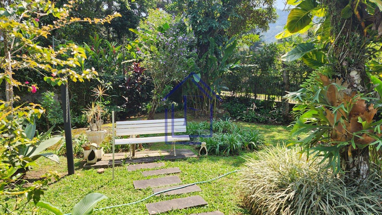 Casa em Condomínio na Serra com Cachoeira - Guapimirim - 