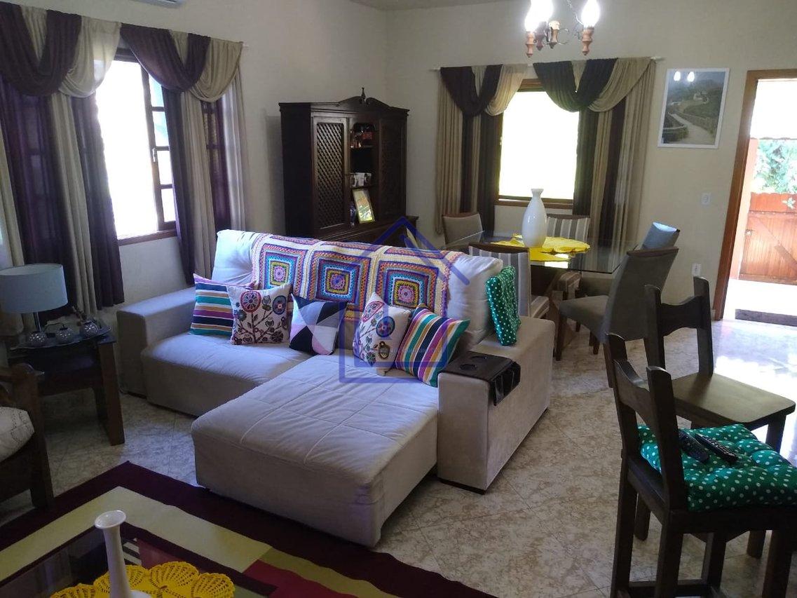 Casa em excelente condomínio em Guapimirim - Guapimirim - 