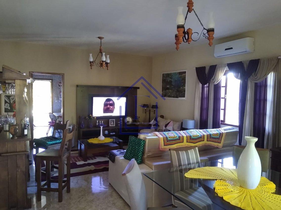 Casa em excelente condomínio em Guapimirim - Guapimirim - 