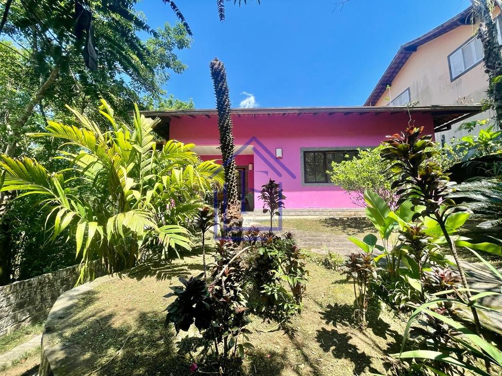 Casa de alto padrão em condomínio em Guapimirim Estrada do Limoeiro Guapimirim - 