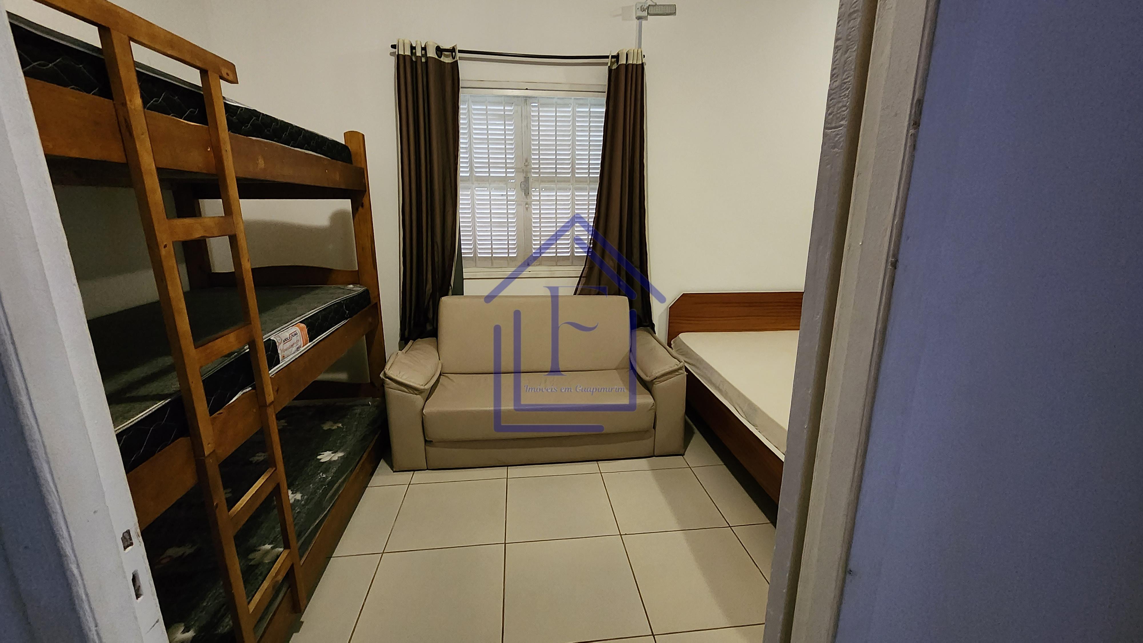 S&iacute;tio com 5.000 m&sup2;, casa duplex e cachoeira passando na divisa do im&oacute;vel! Estrada da Barreira Guapimirim - 