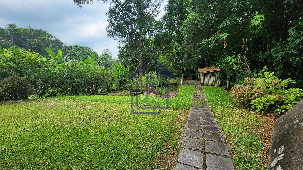Sítio com Cachoeira em Guapimirim - Guapimirim - 