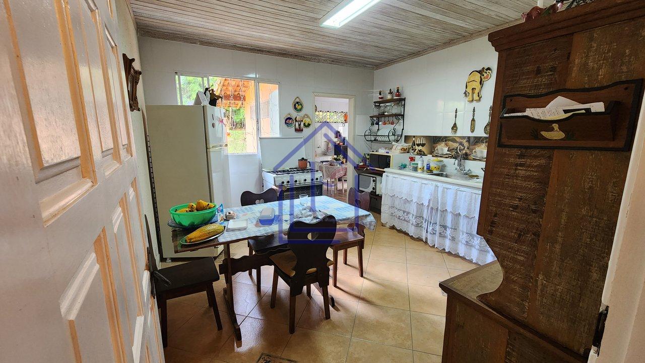 Excelente sítio com 27 hectares, local paradisíaco, cercado pela natureza, em Guapimirim - Guapimirim - 