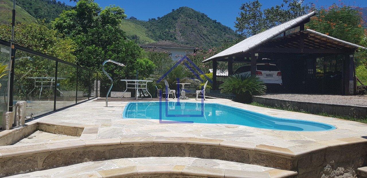 Excelente casa em condomínio em Guapimirim - Guapimirim - 