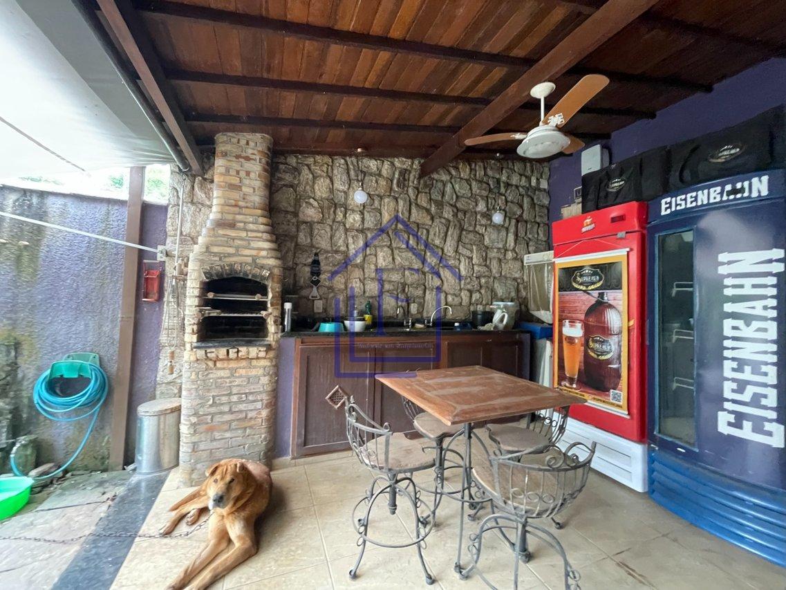 Excelente casa em condomínio em Guapimirim - Guapimirim - 