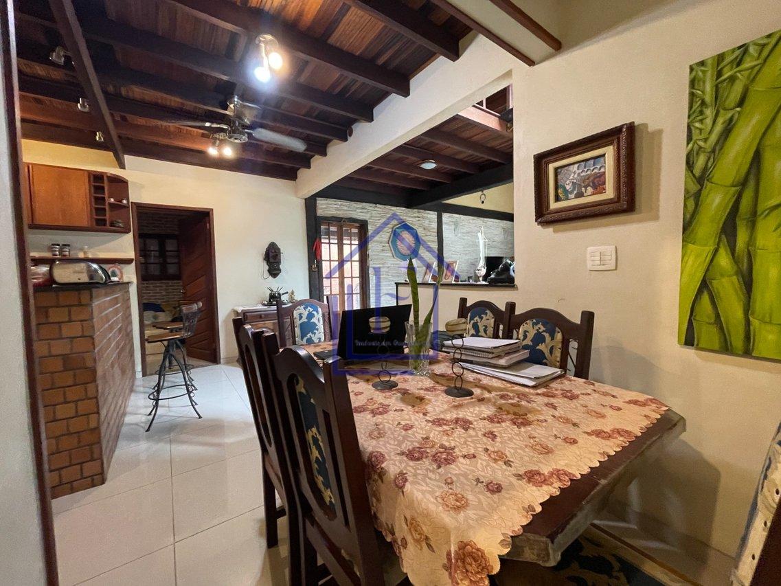 Excelente casa em condomínio em Guapimirim - Guapimirim - 