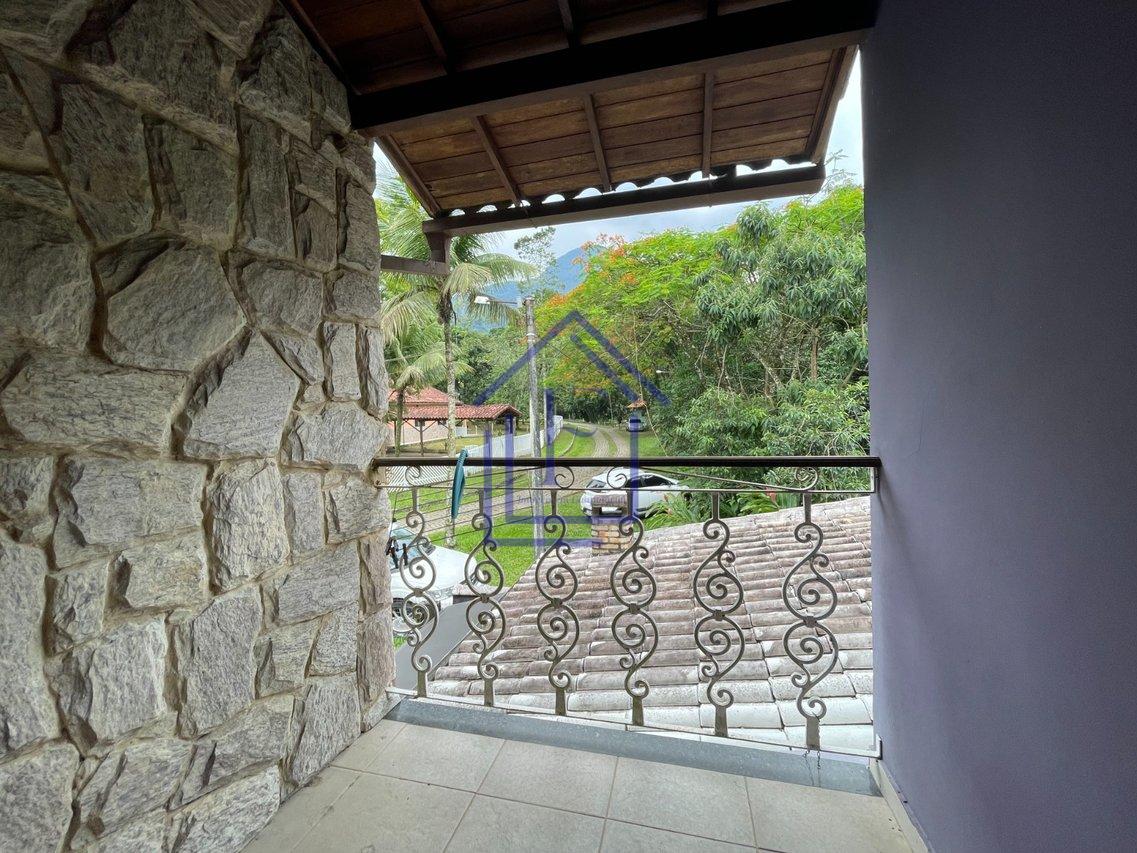 Excelente casa em condomínio em Guapimirim - Guapimirim - 