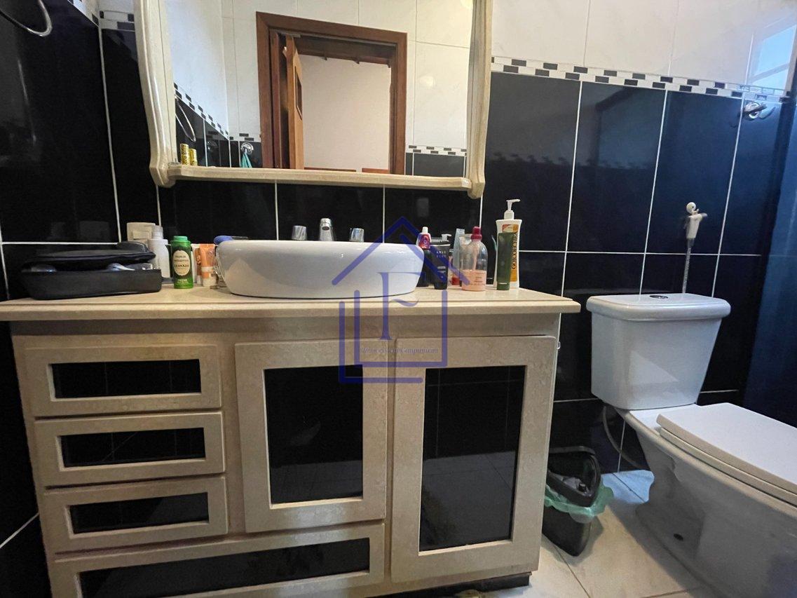Excelente casa em condomínio em Guapimirim - Guapimirim - 