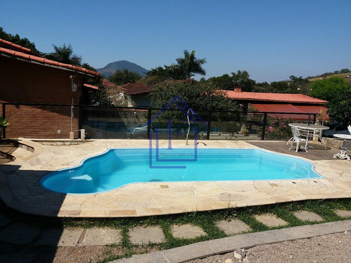 Excelente casa em condomínio em Guapimirim - Guapimirim - 