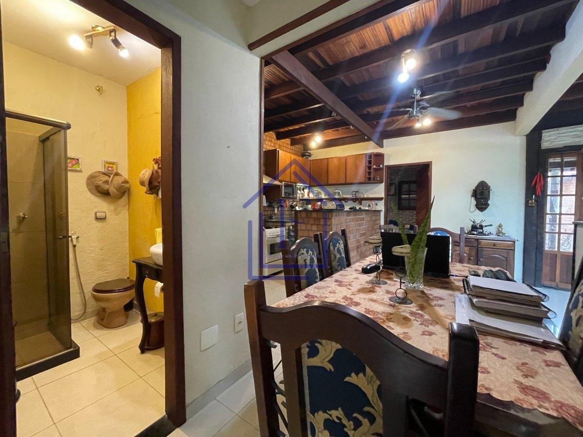Excelente casa em condomínio em Guapimirim - Guapimirim - 