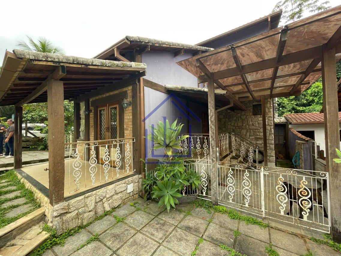 Excelente casa em condomínio em Guapimirim - Guapimirim - 