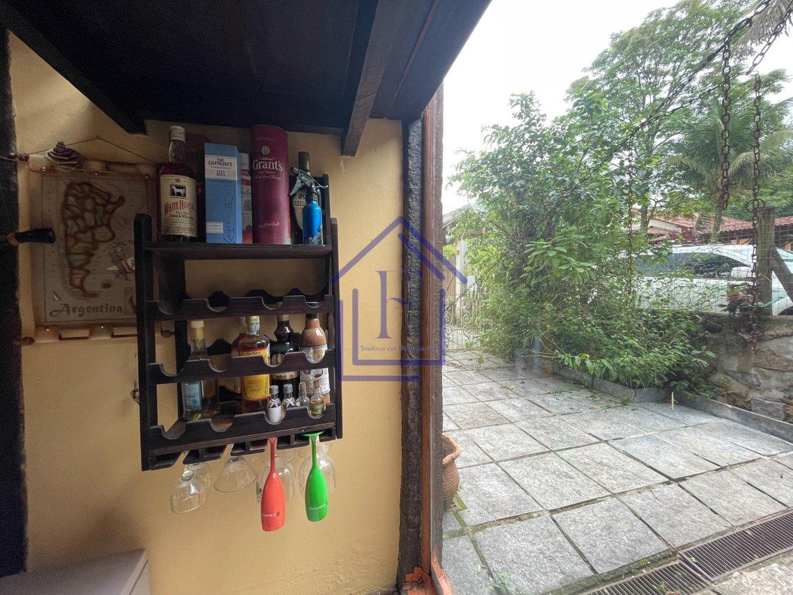 Excelente casa em condomínio em Guapimirim - Guapimirim - 