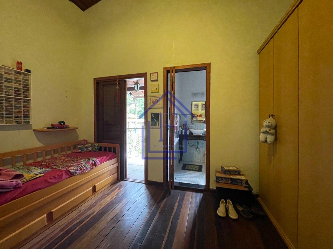 Excelente casa em condomínio em Guapimirim - Guapimirim - 