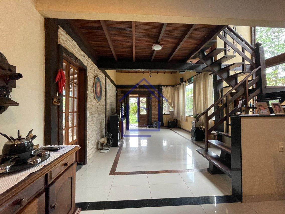 Excelente casa em condomínio em Guapimirim - Guapimirim - 