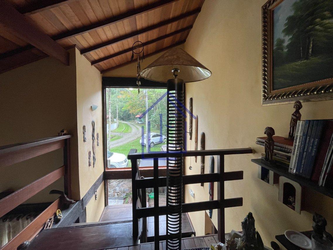Excelente casa em condomínio em Guapimirim - Guapimirim - 