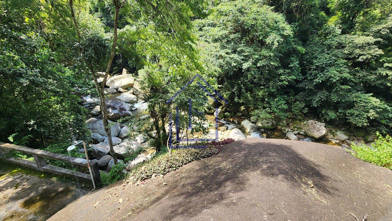 Chácara à Venda com Cachoeira – 2.160 m² de Lazer e Tranquilidade - Guapimirim - 